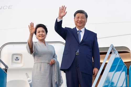 中共中央总书记、中国国家主席习近平圆满结束对我国进行的国事访问（组图）