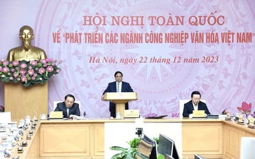 越南政府总理范明正主持召开全国文化产业发展大会