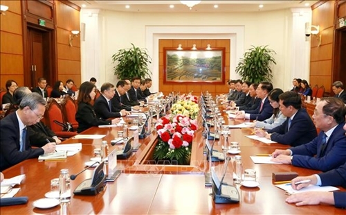 越南共产党与中国共产党代表团举行会谈
