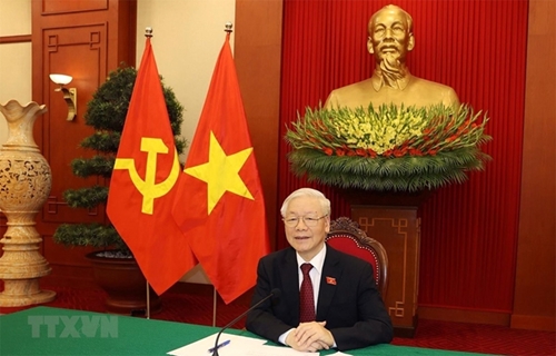 越共中央总书记阮富仲与俄罗斯联邦总统普京通电话