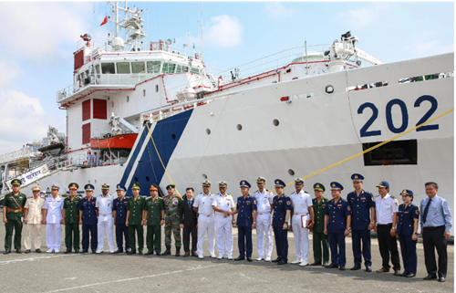 探秘正在访问胡志明市的印度海上警卫队萨姆德拉号船
