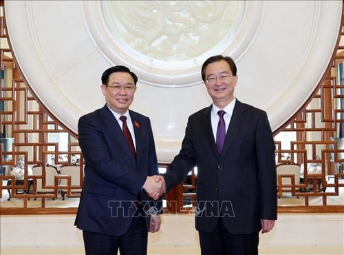 加强越南各地方与中国云南省之间的合作