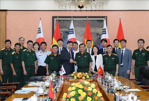 第11次越韩防务政策对话会在河内举行