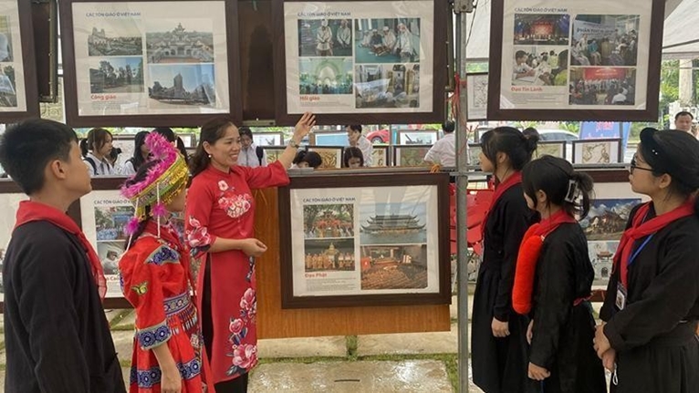 Открылись выставки, посвященные вьетнамским архипелагам Хоангша и Чыонгша