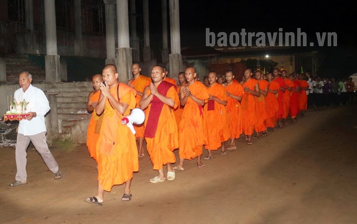 Кхмеры в провинции Чавинь сохраняют традиционную красоту своего фестиваля Сене Долта