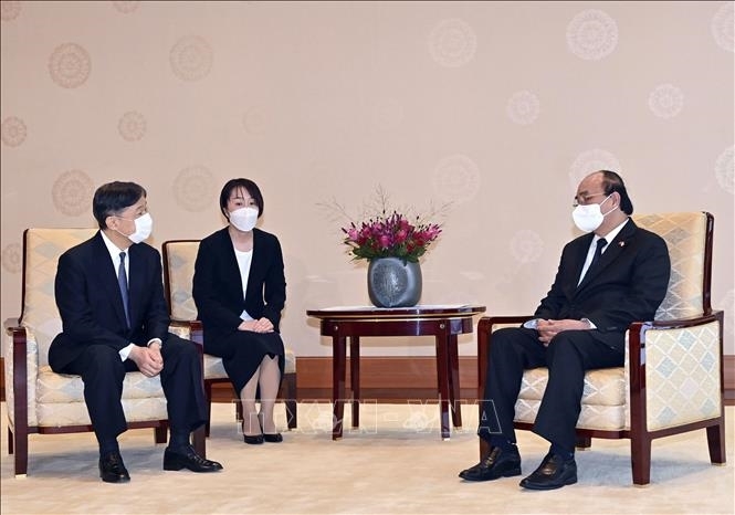 Президент Нгуен Суан Фук нанёс визит императору Японии