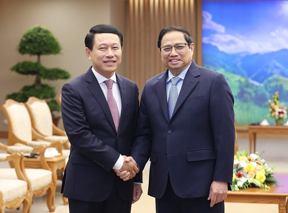 Премьер-министр Вьетнама принял Вице-премьера, Министра иностранных дел Лаоса