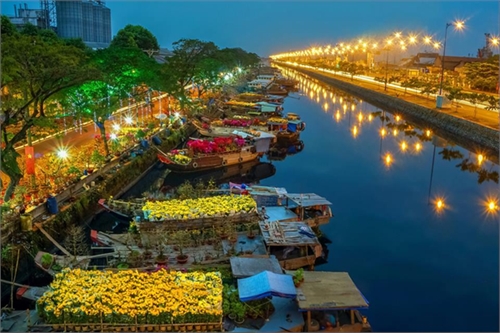 Открылась весенняя цветочная ярмарка на причале Биньдонг города Хошимин