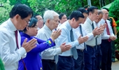 Президент Во Ван Тхыонг принял участие в церемонии поминовения вьетнамских войнов, погибших на острове Кондао