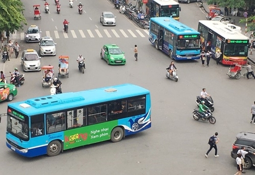 Ханой увеличит количество автобусных рейсов к празднику Национального дня