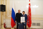 Город Санкт-Петербург вручил почетные грамоты выдающимся деятелям, внесшим вклад в укрепление российско-вьетнамских отношений