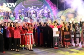 В провинции Лайтяу открылся первый фестиваль культуры этнических меньшинств, население насчитывающих менее 10 тысяч человек