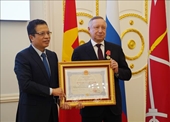 Вьетнам вручил Орден дружбы губернатору Санкт-Петербурга
