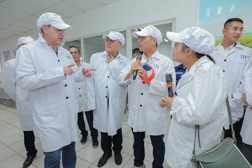 Министр сельского хозяйства Калужской области посетил ферму TH True Milk