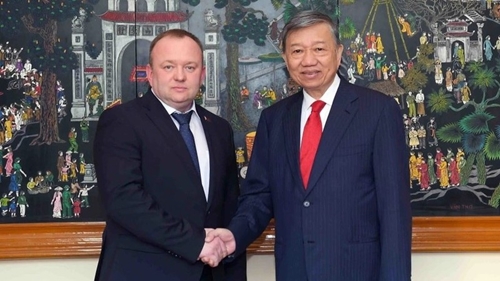 Содействие сотрудничеству между Вьетнамом и Беларусью в области судебных экспертиз