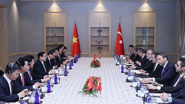Укрепление отношений дружбы и многопланового сотрудничества между Вьетнамом и Турцией