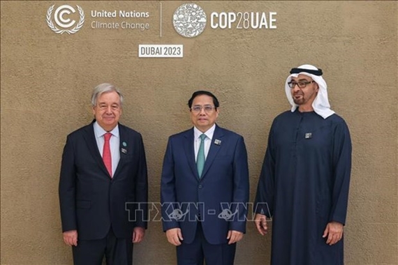 Премьер-министр Вьетнама принимает участие во Всемирном саммите по климату COP28 в Дубае