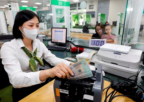 Рост объёма денежных переводов вьетнамских эмигрантов в город Хошимин в 2023 году ожидается на уровне 35
