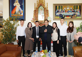 Премьер-министр Фам Минь Тинь поздравил приходскую церковь в городе Бакзянг с Рождеством