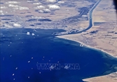 Мировые судоходные компании возобновят маршруты через Суэцкий канал
