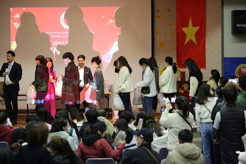 Программа «Радость в ночь на новый год» направлена на оказание помощи соотечественникам в Японии