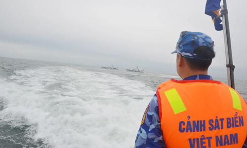 Силы Береговой охраны Вьетнама и Китая впервые провели совместное патрулирование района линии разграничения морских пространств между двумя странами