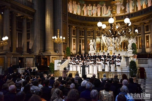 Хор «Родина» принял участие в 26-м Парижском международном хоровом фестивале