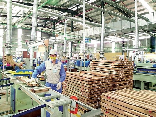 В первом квартале 2024 года экспорт древесины и изделий из древесины составил 3,4 миллиарда долларов США