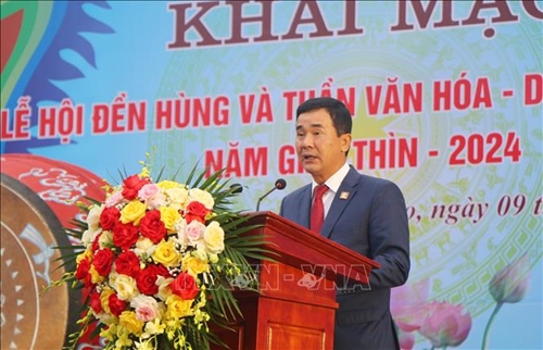 Открытие фестиваля поминовения королей Хунгов и Недели культуры и туризма в Фу Тхо