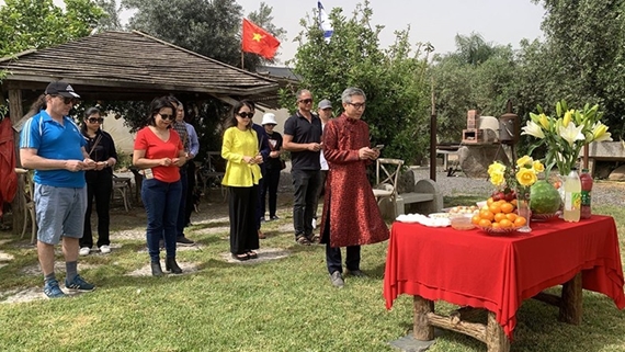 Вьетнамцы в зарубежных странах обращаются к Родине в День поминовения королей Хунгов