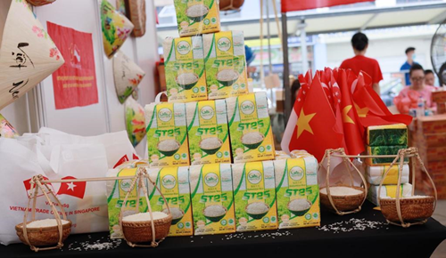 Вьетнам становится крупнейшим поставщиком риса в Сингапур, опередив Индию и Таиланд