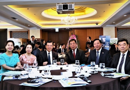 Лонган и Донгнай укрепляют сотрудничество с южнокорейскими населенными пунктами