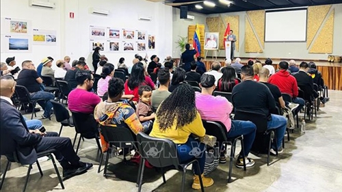 В Венесуэле прошла церемония празднования 49-й годовщины освобождения Южного Вьетнама и воссоединения страны