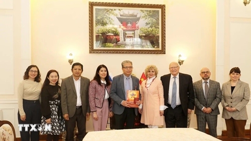 Активизация сотрудничества между Вьетнамом и Россией в областях литературы и искусства