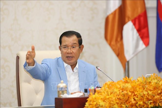 Debate sobre cuestiones regionales entre el primer ministro de Camboya y el secretario general de ASEAN