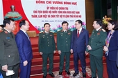 Presidente del Parlamento vietnamita felicita a fuerzas militares y policiacas de Hanói por el Tet