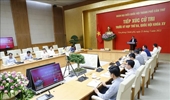 El primer ministro celebra una reunión en línea con los votantes en Can Tho