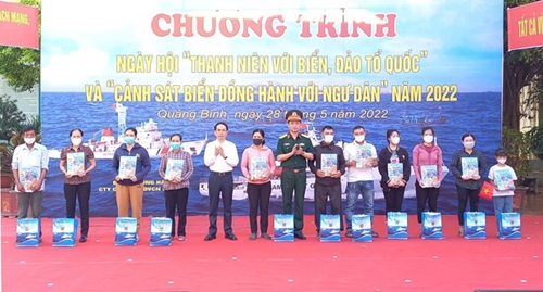 Los jóvenes de la provincia vietnamita de Quang Binh y la protección del mar y las islas de la Patria