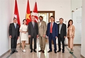 Vietnam promueve el comercio y la inversión en dos centros económicos suizos