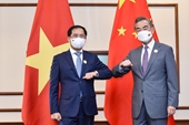 El Ministro de Exteriores chino Wang Yi se reúne con el Ministro de Relaciones Exteriores de Vietnam, Bui Thanh Son