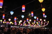 Festival Cultural de Farolillos Vietnam-Corea del Sur se celebra en el lago Hoan Kiem
