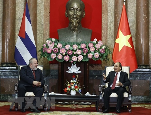 Vietnam siempre solidario con Cuba