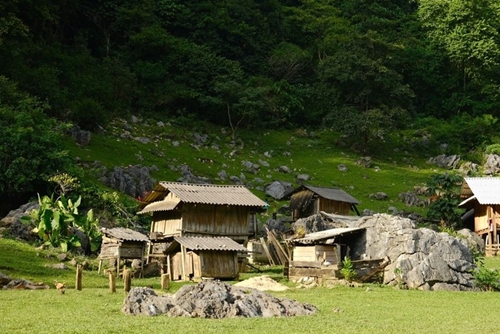 Explorar la intacta aldea de Hang Tau, Son La