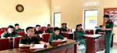Clases del idioma laosiano impartidas por soldados vietnamitas