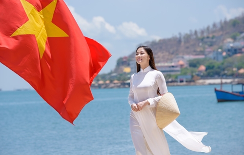 Reafirman papel importante de mujeres vietnamitas en nueva era