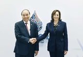 El presidente Nguyen Xuan Phuc se reúne con la vicepresidenta estadounidense Kamala Harris