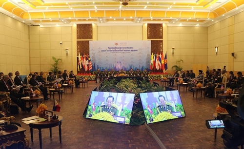 La 9 º Reunión restringida de Ministros de Defensa de la ASEAN se inaugura en Siem Reap