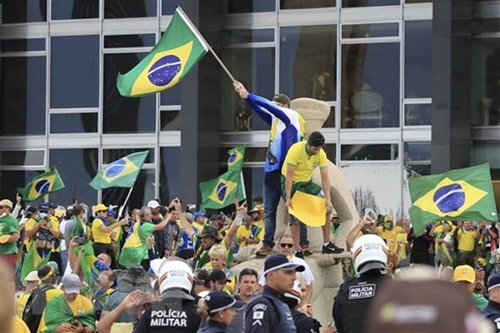 Amplia oposición internacional al complot para atacar instituciones democráticas en Brasil