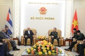 Coronel general del ejército vietnamita Nguyen Tan Cuong se reúne con el Ministro de Construccion de Cuba