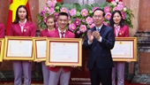 El presidente de Vietnam homenajea a atletas destacados en SEA Games 32